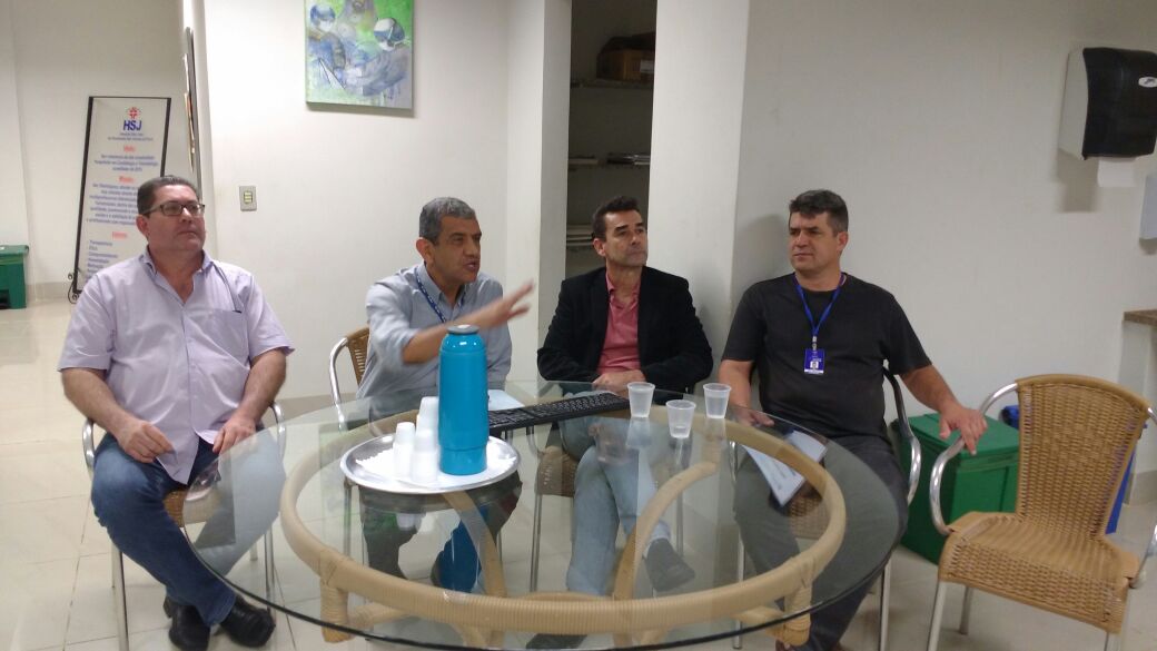 Hospital São José recebe visita do Vereador Carlos Maia em busca de melhorias para a entidade.