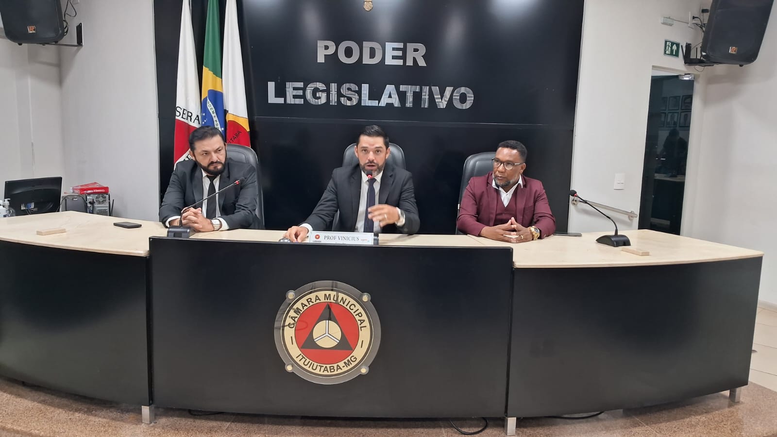 Diploma de Honra ao Mérito foi entregue pela Câmara