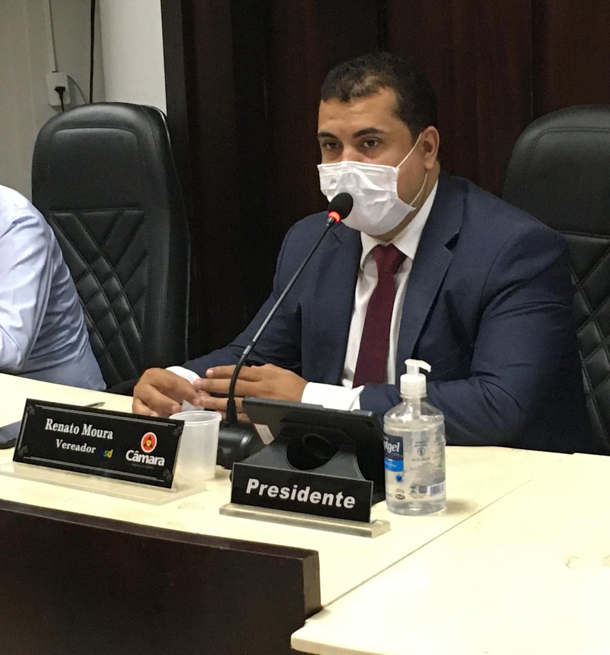 Renato Moura sugere que contratados do Poder Público tenham direito a 13° salário e férias