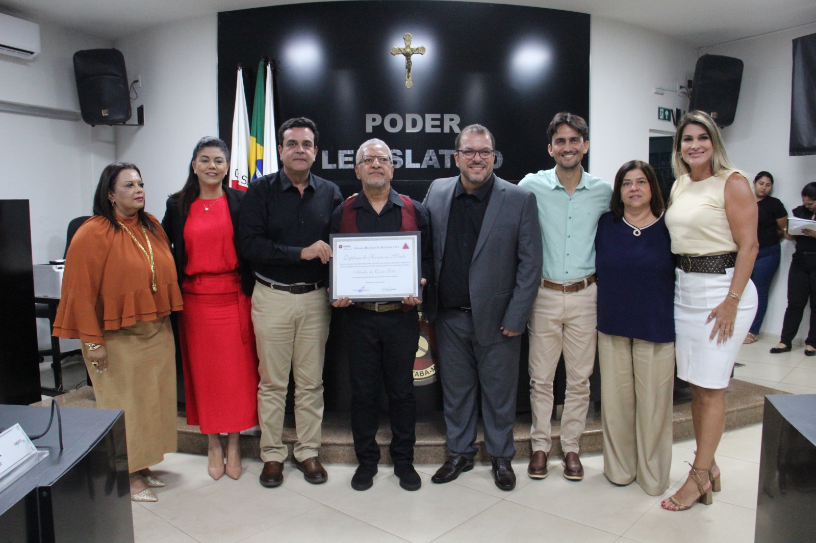 Uma justa homenagem a Abadio Costa na Câmara de Ituiutaba